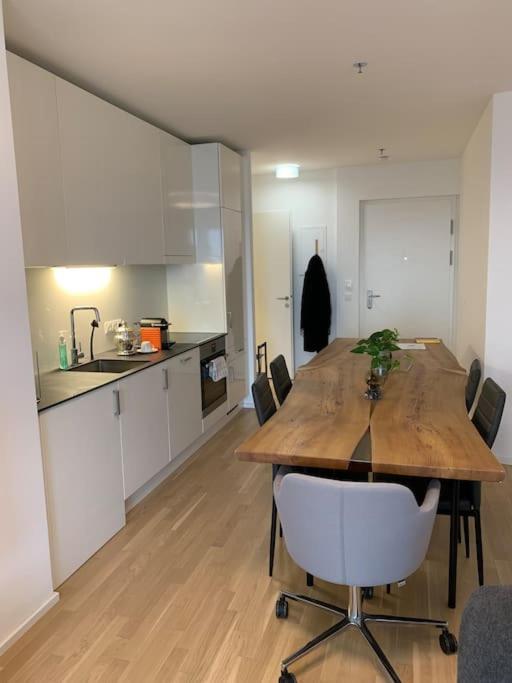Stunning View Over Vienna In City Center Apartment ภายนอก รูปภาพ